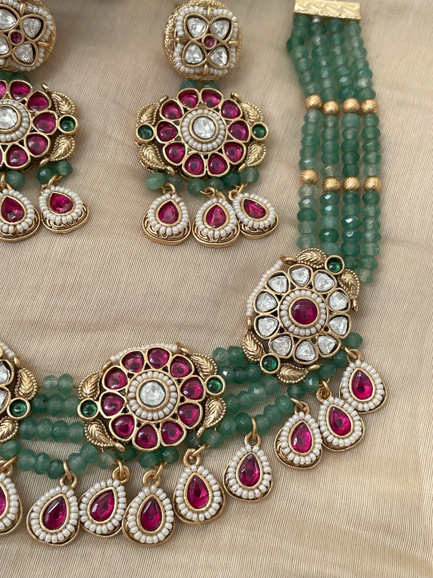 Raasa Antique Polki Necklace Set