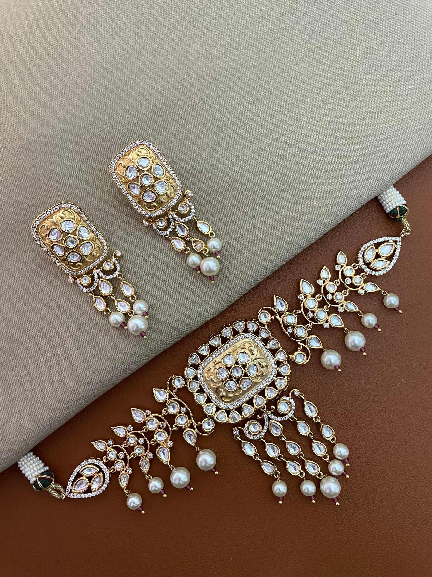 Soraya Choker Necklace Set