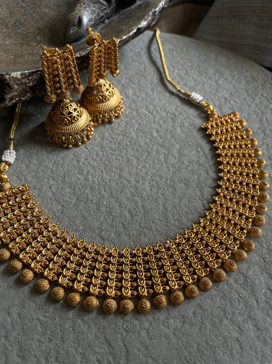Quasar Antique Necklace Set