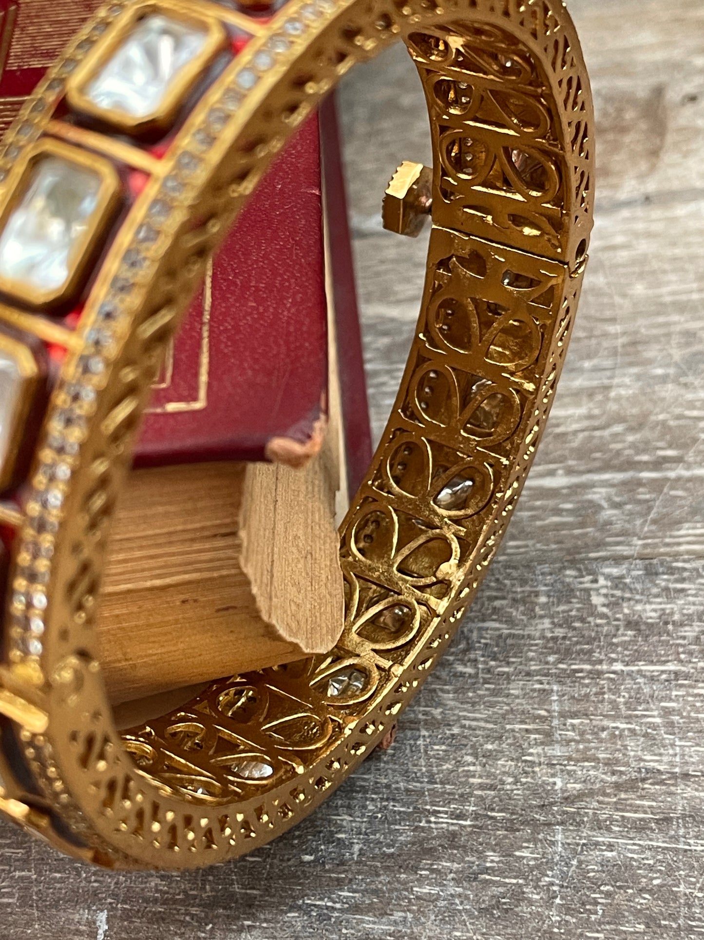 Raha Polki Bangle ( Single )