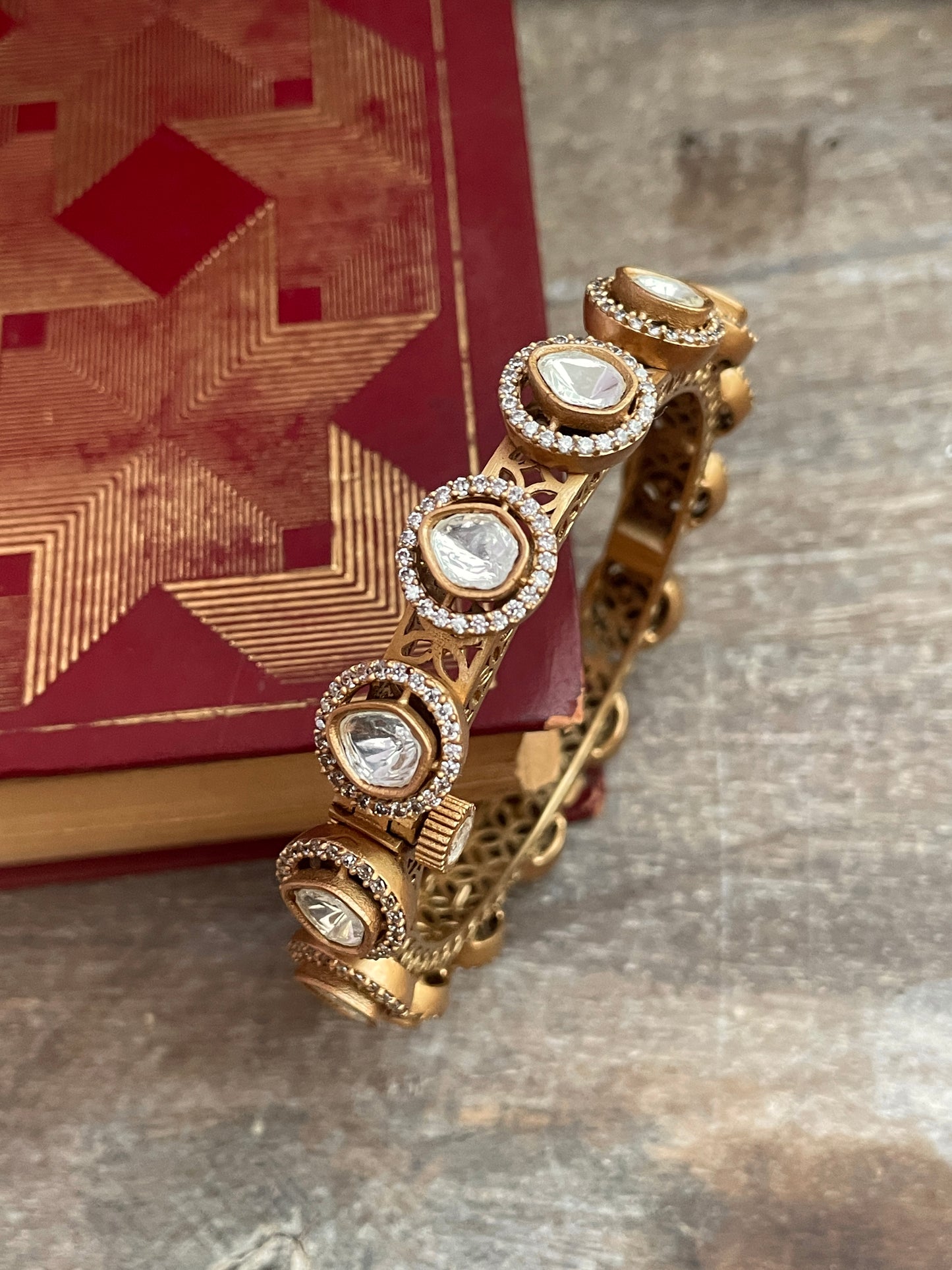 Nalini Polki Bangle ( Single )