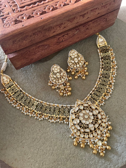 Manika Antique Polki Necklace Set