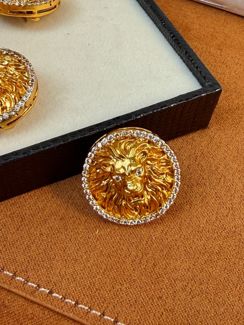 Lion Emblem Kurta Button Set